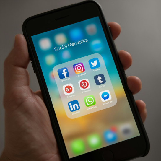 Social Media Strategy: Algorytm wizerunku i konwersji
